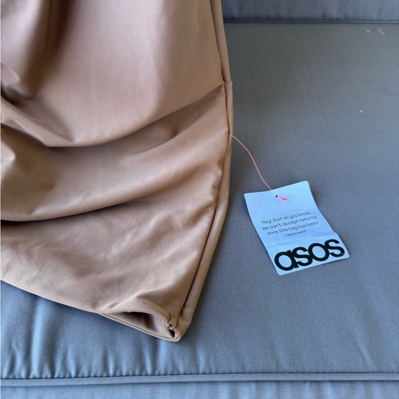 NWT Elegant Ruched Brown Dress - Picture 4 of 11